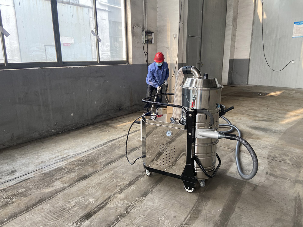 工業(yè)吸塵器電機發(fā)熱怎么辦？
